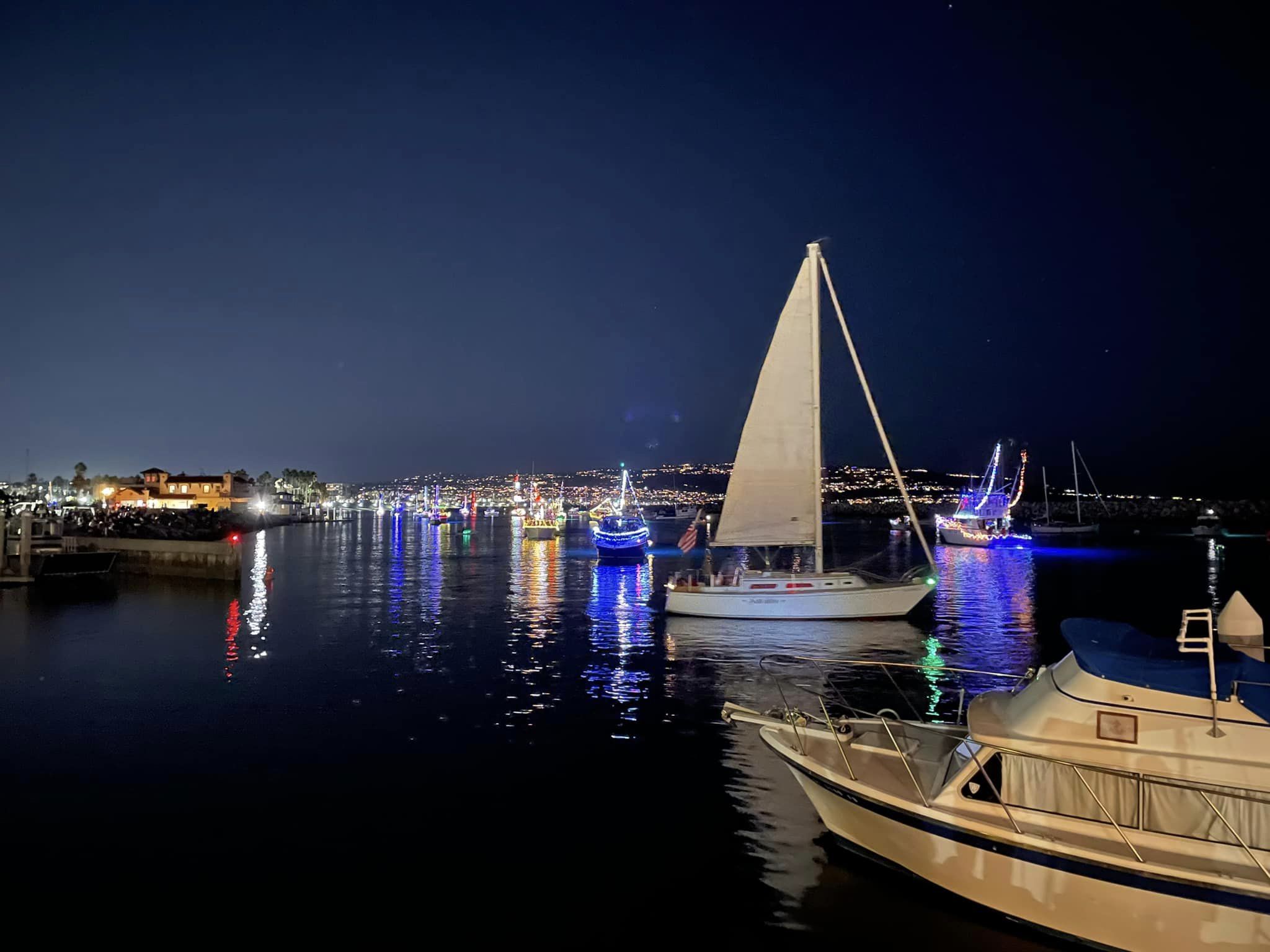 Redondo Beach King Harbor Yacht Club Holiday Boat Parade